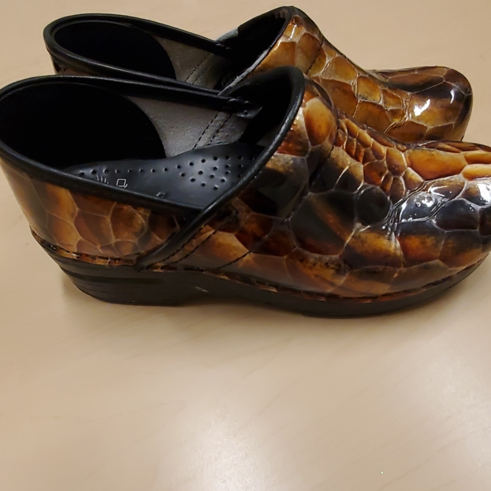 Dansko Nursing Shoes